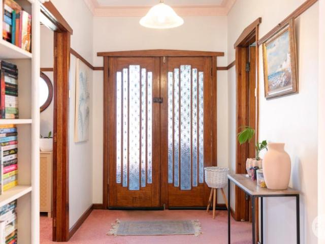 For Rent 2 Bedroom House WENDOUREE VIC DS105944158