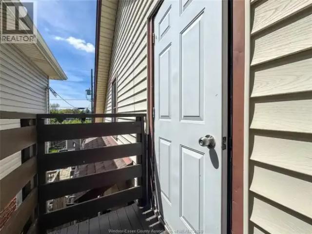 For Rent 2 Bedroom House Windsor ON DLS105048063