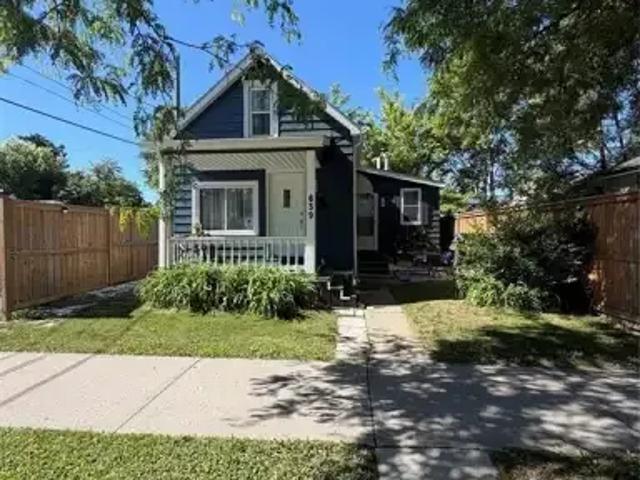 For Rent 2 Bedroom House Windsor ON DS103594574