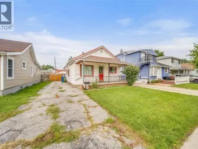 For Rent 2 Bedroom House Windsor ON DS105004701