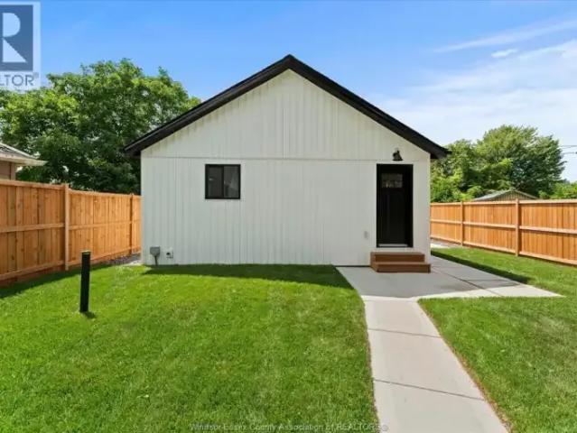 For Rent 2 Bedroom House Windsor ON DS105360056