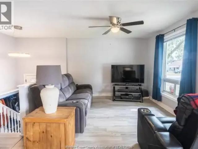 For Rent 2 Bedroom House Windsor ON DS105581086