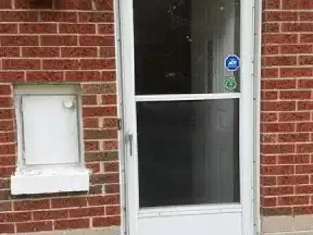For Rent 2 Bedroom House Windsor ON DS105602254