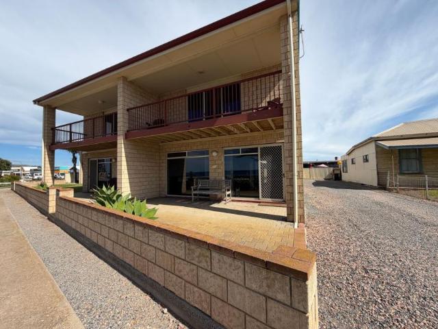 For Rent 2 Bedroom House Tumby Bay SA DS106063888