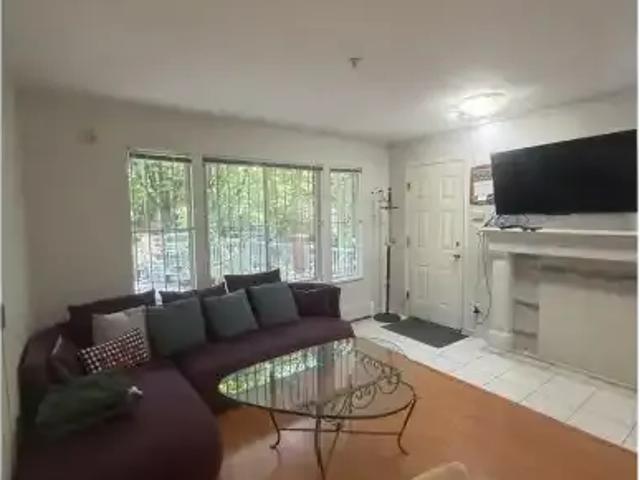 For Rent 2 Bedroom House Vancouver BC DS105004819