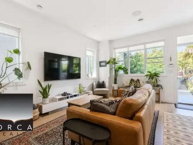 For Rent 2 Bedroom House Vancouver BC DS105486486