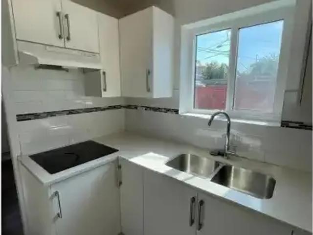 For Rent 2 Bedroom House Vancouver BC DS103322789