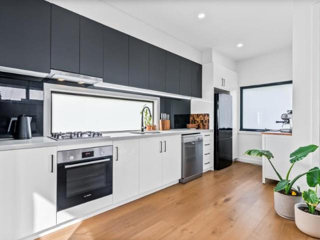 For Rent 2 Bedroom House Yarraville VIC DS102767681