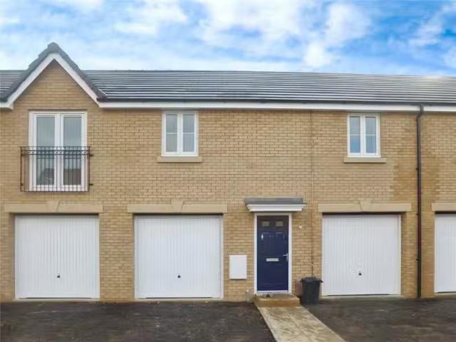New 2 bedroom semi detached house for rent in Parsonage Road.