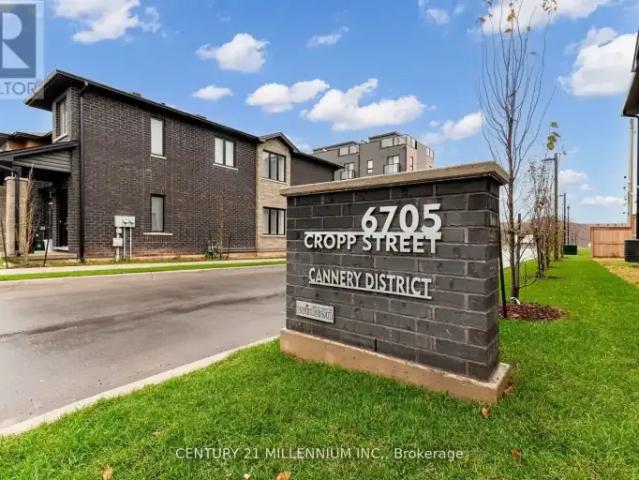 For Rent 2 Bedroom Townhouse Niagara Falls ON DS104224691