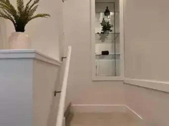 For Rent 2 Bedroom Townhouse North Vancouver BC DS106118404