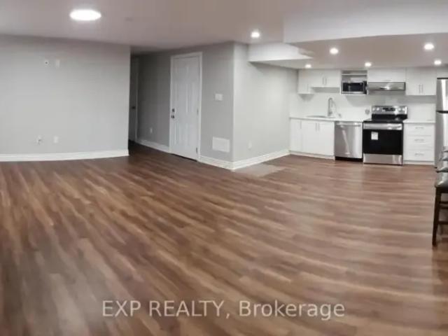 For Rent 2 Bedroom Townhouse Oakville ON DS105135702