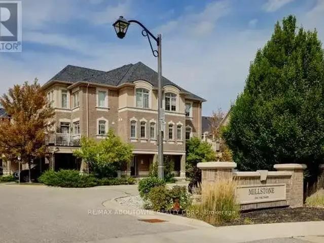 For Rent 2 Bedroom Townhouse Oakville ON DS105554536