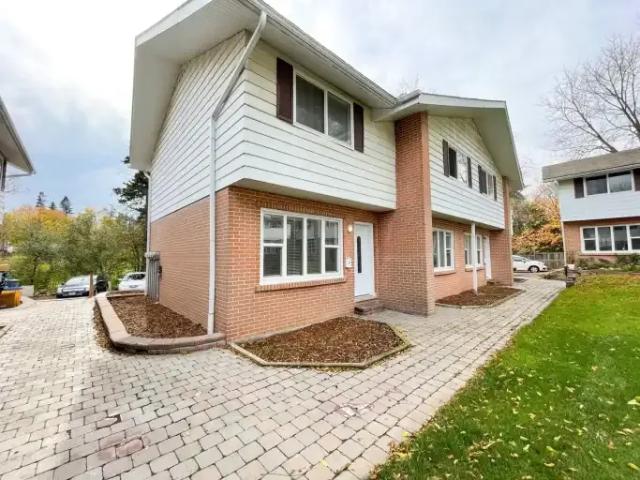 For Rent 2 Bedroom Townhouse Orangeville ON DS104292157