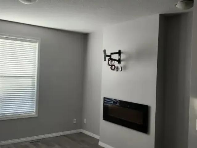 For Rent 2 Bedroom Townhouse Airdrie AB DLS105226478
