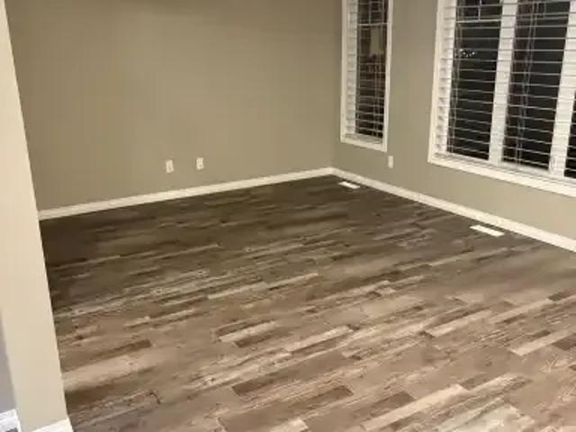For Rent 2 Bedroom Townhouse Airdrie AB DS104986130