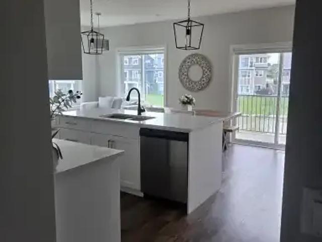 For Rent 2 Bedroom Townhouse Airdrie AB DS105505691