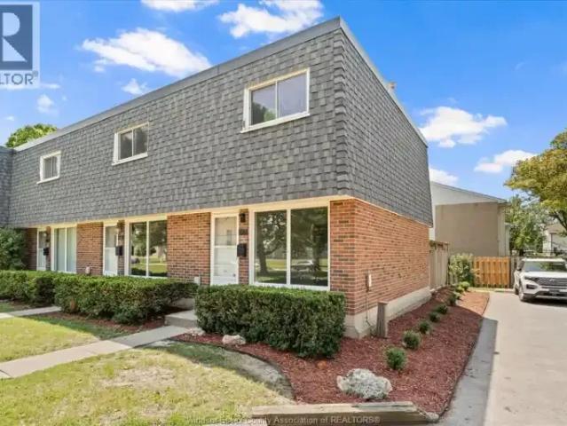 For Rent 2 Bedroom Townhouse Amherstburg ON DS104142735