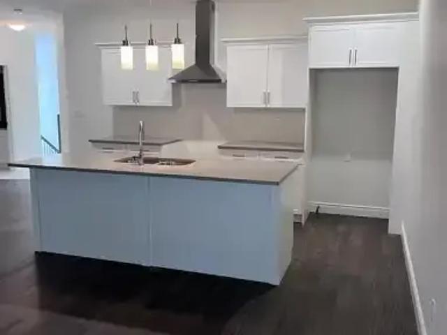 For Rent 2 Bedroom Townhouse Amherstburg ON DS102883557