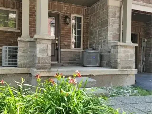 For Rent 2 Bedroom Townhouse Burlington ON DS104471207