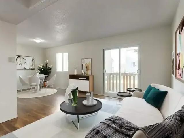 For Rent 2 Bedroom Townhouse Brooks AB DLS101299898