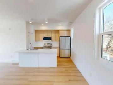 For Rent 2 Bedroom Townhouse Calgary AB DS102846529