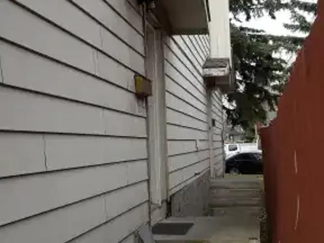For Rent 2 Bedroom Townhouse Calgary AB DS104434177