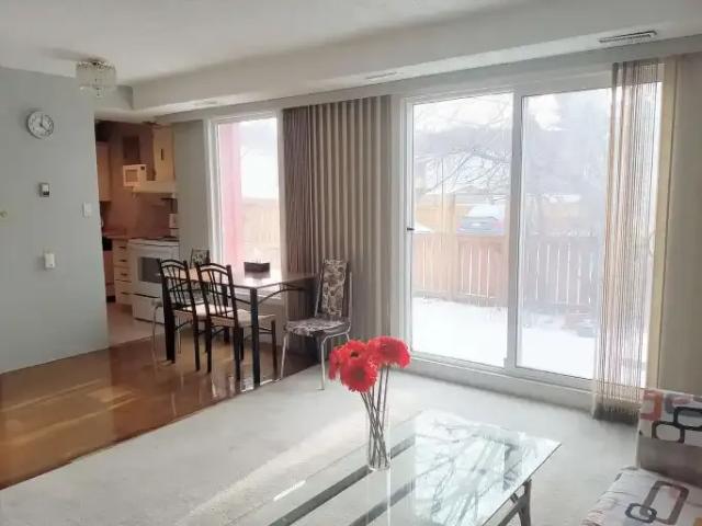For Rent 2 Bedroom Townhouse Calgary AB DS104470699