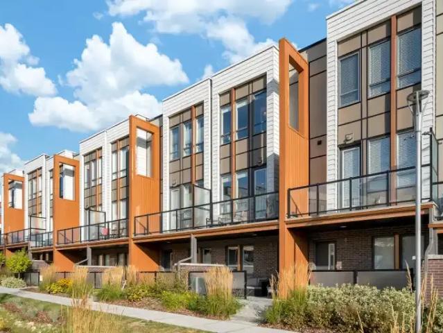 For Rent 2 Bedroom Townhouse Calgary AB DS104535343
