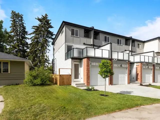 For Rent 2 Bedroom Townhouse Calgary AB DS104535396