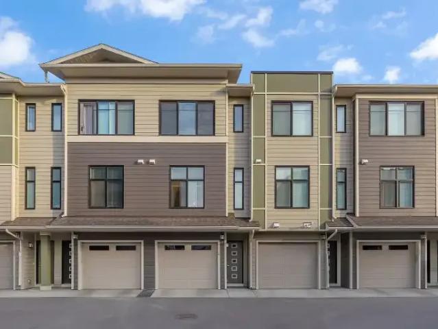 For Rent 2 Bedroom Townhouse Calgary AB DS104563575