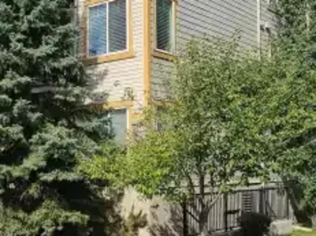 For Rent 2 Bedroom Townhouse Calgary AB DS104752889