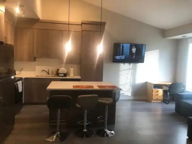 For Rent 2 Bedroom Townhouse Calgary AB DS104824371