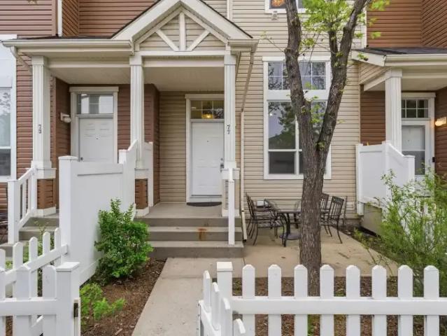 For Rent 2 Bedroom Townhouse Calgary AB DS104888641