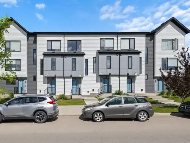 For Rent 2 Bedroom Townhouse Calgary AB DS104940803