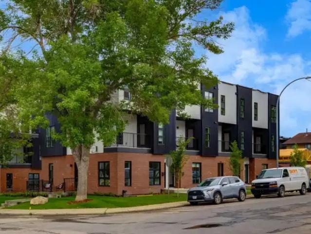 For Rent 2 Bedroom Townhouse Calgary AB DS104000006