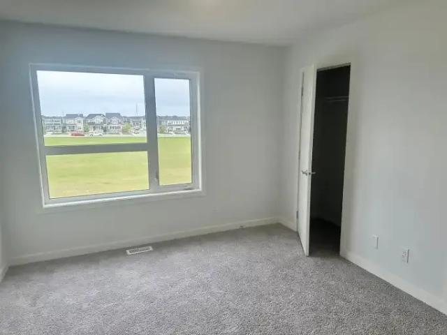 For Rent 2 Bedroom Townhouse Calgary AB DS104362720