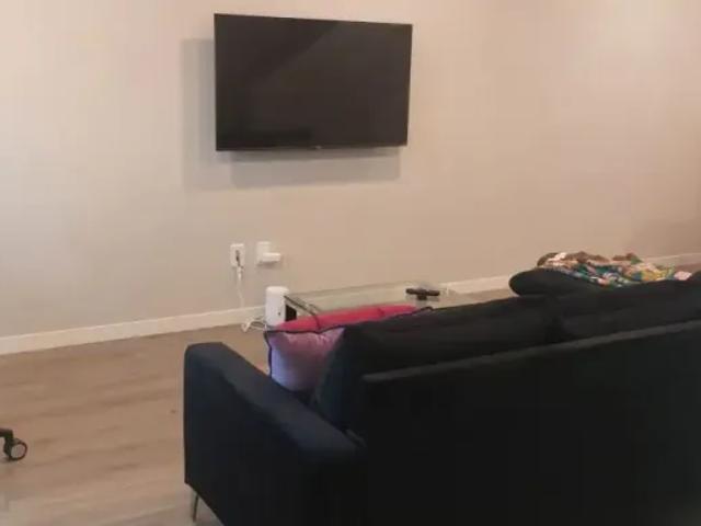 For Rent 2 Bedroom Townhouse Calgary AB DS105601906