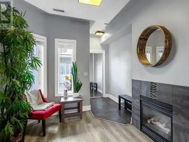 For Rent 2 Bedroom Townhouse Calgary AB DS105623420