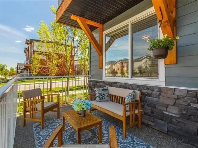 For Rent 2 Bedroom Townhouse Chestermere AB DS105601885