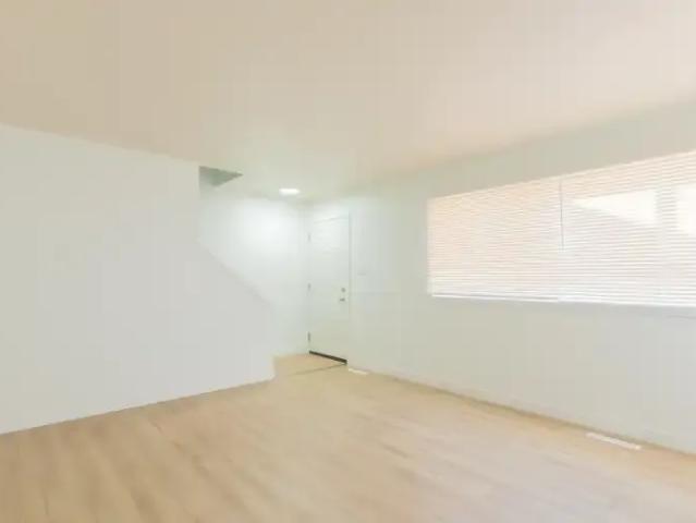 For Rent 2 Bedroom Townhouse Edmonton AB DLS104597064