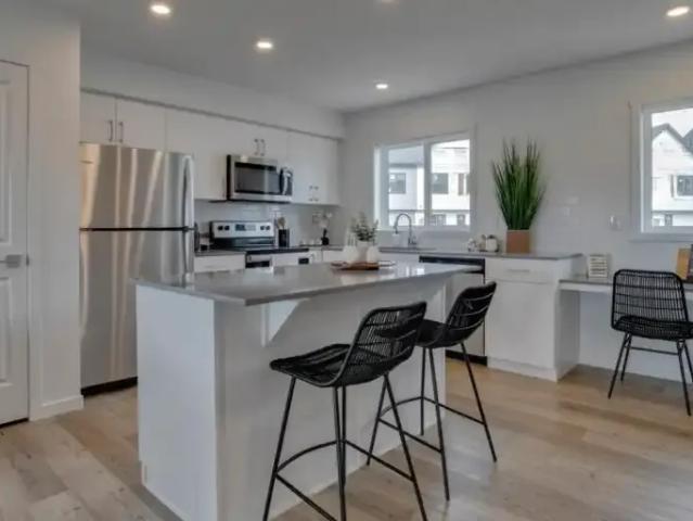 For Rent 2 Bedroom Townhouse Edmonton AB DLS104535442