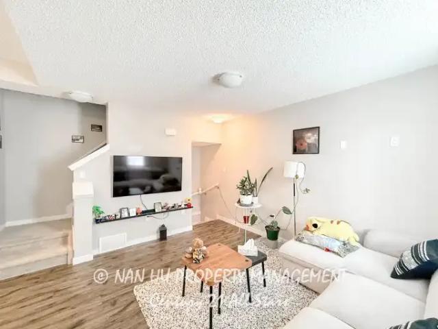 For Rent 2 Bedroom Townhouse Edmonton AB DLS104876669
