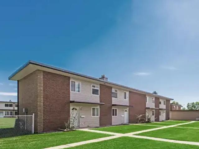 For Rent 2 Bedroom Townhouse Edmonton AB DS104985309