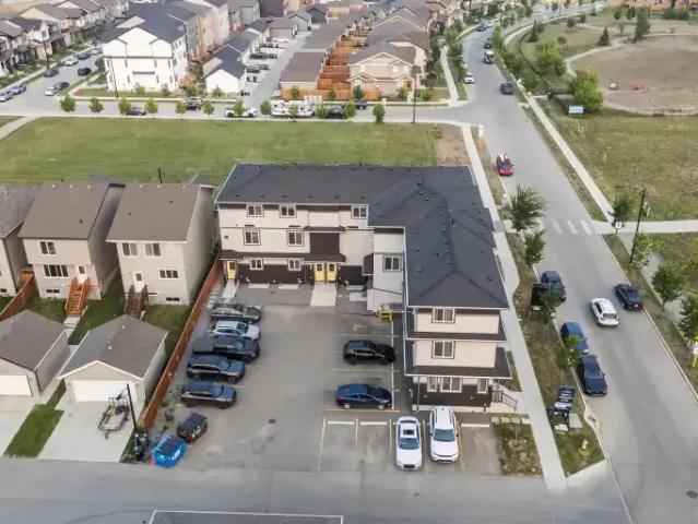 For Rent 2 Bedroom Townhouse Edmonton AB DS105047138