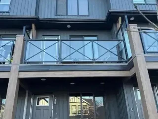 For Rent 2 Bedroom Townhouse Edmonton AB DS105100793