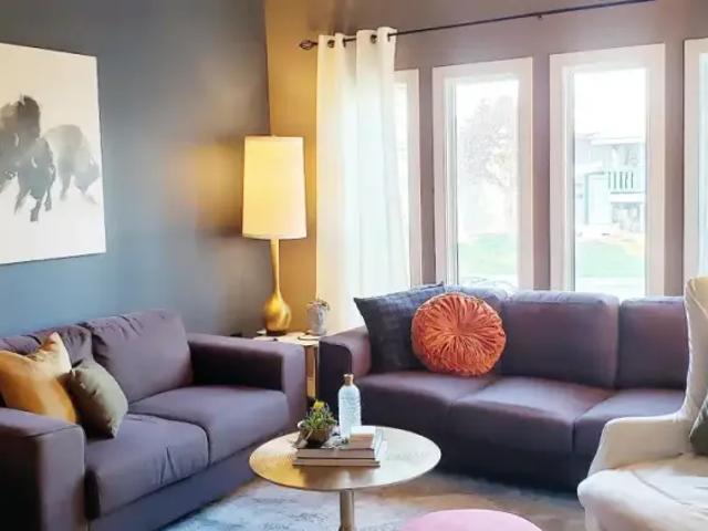 For Rent 2 Bedroom Townhouse Edmonton AB DS105119081