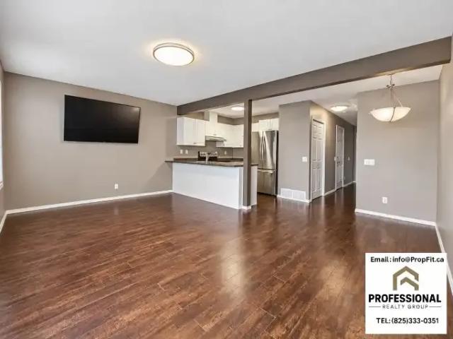 For Rent 2 Bedroom Townhouse Edmonton AB DS105467223