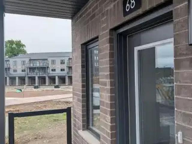 For Rent 2 Bedroom Townhouse Guelph ON DS104841987