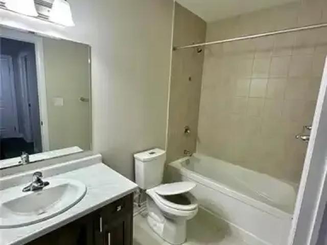 For Rent 2 Bedroom Townhouse Kitchener ON DS102794907